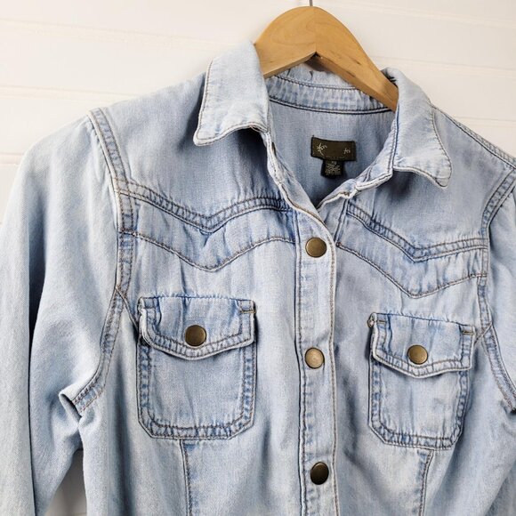 Anthropologie Fei Top Womens Extra Small Blue Western Jean Shirt Denim Snaps - Picture 4 of 9